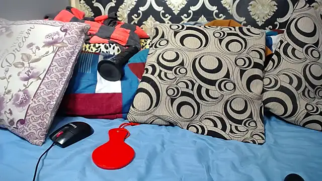 Ozimpho online show from 10-24-25, 03:11