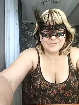 Snapshot of AliceGold5231 chatting on 04-11-26, 05:26 AliceGold5231 online show from 04-11-26, 05:26