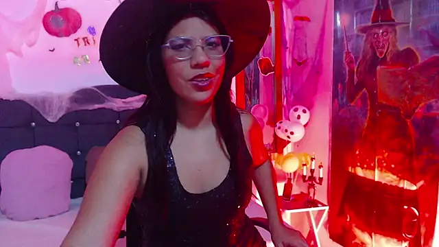 SamantaSweett  online show from 10-23-25, 02:16