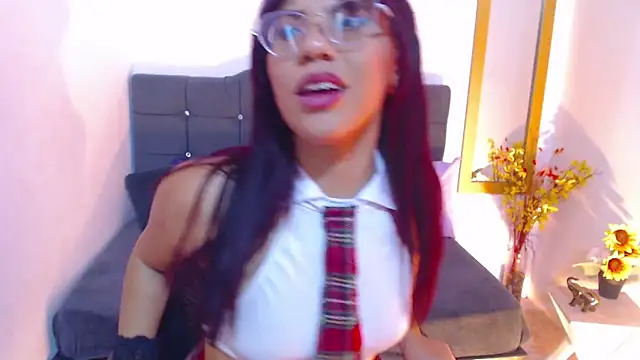 SamantaSweett  online show from 11-18-25, 02:42