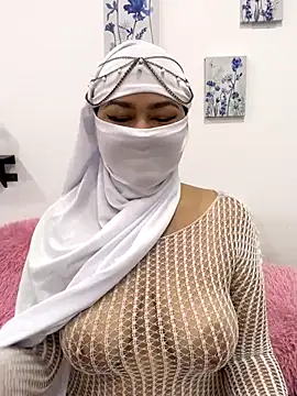 Amyraa  online show from 12-02-25, 12:18