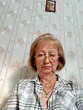 Snapshot of AlikaSwan5821 chatting on 10-04-25, 01:34 AlikaSwan5821 online show from 10-04-25, 01:34