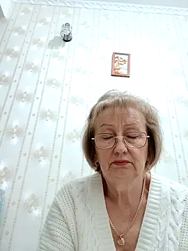 Snapshot of AlikaSwan5821 chatting on 12-04-25, 08:19 AlikaSwan5821 online show from 12-04-25, 08:19