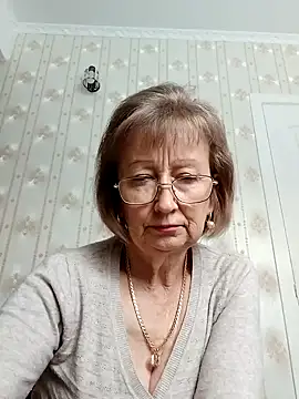 Snapshot of AlikaSwan5821 chatting on 10-16-25, 10:34 AlikaSwan5821 online show from 10-16-25, 10:34