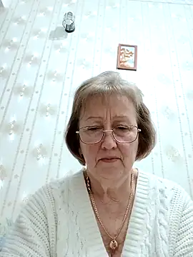 Snapshot of AlikaSwan5821 chatting on 02-10-26, 08:30 AlikaSwan5821 online show from 02-10-26, 08:30