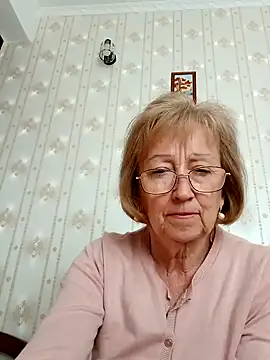 Snapshot of AlikaSwan5821 chatting on 09-28-25, 01:07 AlikaSwan5821 online show from 09-28-25, 01:07