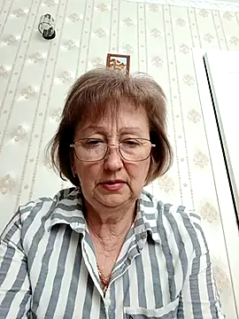 Snapshot of AlikaSwan5821 chatting on 05-07-26, 12:19 AlikaSwan5821 online show from 05-07-26, 12:19