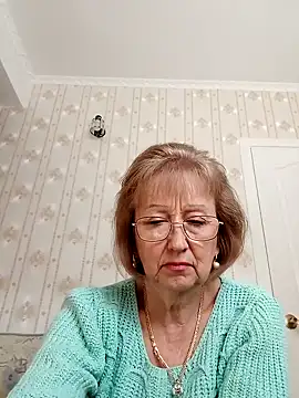 Snapshot of AlikaSwan5821 chatting on 10-21-25, 12:26 AlikaSwan5821 online show from 10-21-25, 12:26