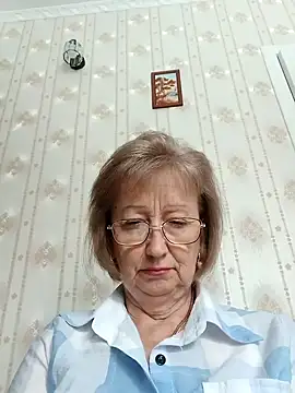 Snapshot of AlikaSwan5821 chatting on 10-18-25, 11:56 AlikaSwan5821 online show from 10-18-25, 11:56