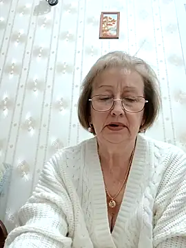 Snapshot of AlikaSwan5821 chatting on 12-05-25, 08:17 AlikaSwan5821 online show from 12-05-25, 08:17