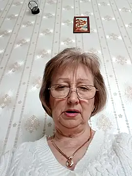 Snapshot of AlikaSwan5821 chatting on 02-19-26, 11:07 AlikaSwan5821 online show from 02-19-26, 11:07