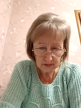 Snapshot of AlikaSwan5821 chatting on 10-26-25, 12:05 AlikaSwan5821 online show from 10-26-25, 12:05