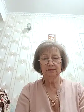 Snapshot of AlikaSwan5821 chatting on 12-17-25, 02:33 AlikaSwan5821 online show from 12-17-25, 02:33