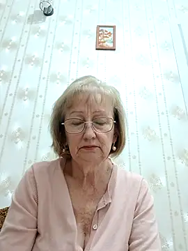 Snapshot of AlikaSwan5821 chatting on 11-07-25, 08:57 AlikaSwan5821 online show from 11-07-25, 08:57