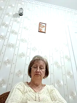 Snapshot of AlikaSwan5821 chatting on 11-24-25, 07:58 AlikaSwan5821 online show from 11-24-25, 07:58