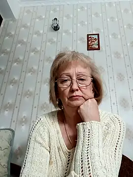 Snapshot of AlikaSwan5821 chatting on 10-09-25, 01:33 AlikaSwan5821 online show from 10-09-25, 01:33