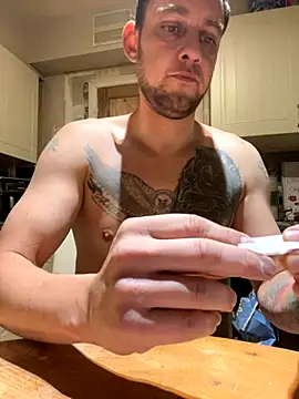 Snapshot of Mrtg1987 chatting on 11-10-25, 12:26 Mrtg1987 online show from 11-10-25, 12:26