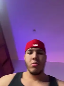 max valiant1 online show from 11-18-25, 04:10