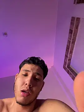 max valiant1 online show from 11-17-25, 07:18