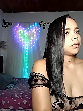 Snapshot of linda698049 chatting on 09-17-25, 06:48 linda698049 online show from 09-17-25, 06:48