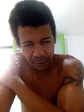 moreno25centimetro online show from 12-20-25, 10:40