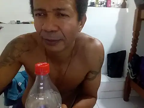 moreno25centimetro online show from 10-27-25, 12:44