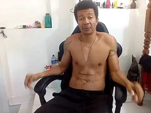 moreno25centimetro online show from 10-15-25, 01:30