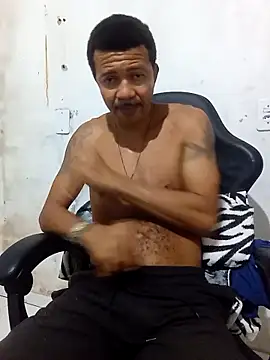 Snapshot of moreno25centimetro chatting on 04-25-26, 01:52 moreno25centimetro online show from 04-25-26, 01:52