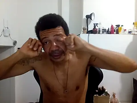 moreno25centimetro online show from 10-07-25, 08:26