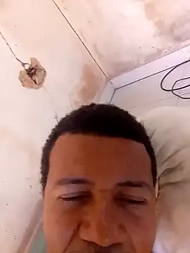 moreno25centimetro online show from 04-18-26, 05:26