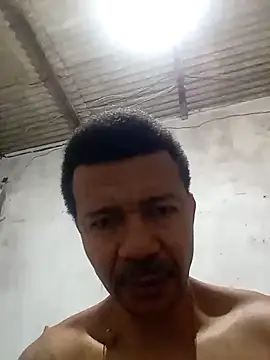 Snapshot of moreno25centimetro chatting on 06-06-26, 11:04 moreno25centimetro online show from 06-06-26, 11:04