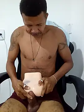 moreno25centimetro online show from 07-22-26, 11:45