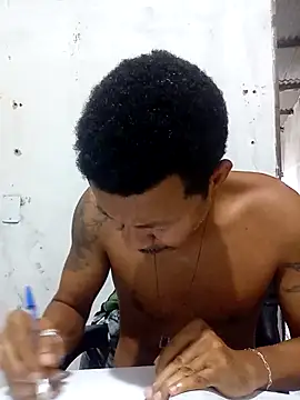 Snapshot of moreno25centimetro chatting on 04-22-26, 12:12 moreno25centimetro online show from 04-22-26, 12:12