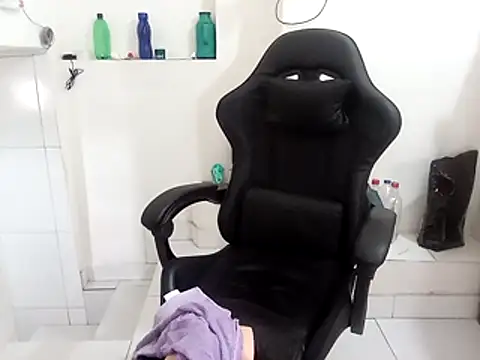 moreno25centimetro online show from 11-11-25, 12:44