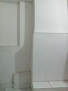 moreno25centimetro online show from 02-02-26, 07:57