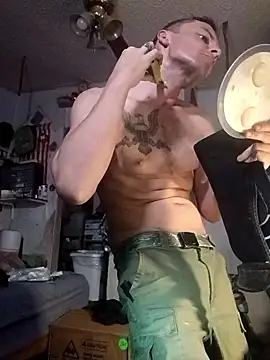 RichardW online show from 02-08-26, 05:16