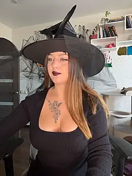 MikssMolly online show from 10-29-25, 06:45