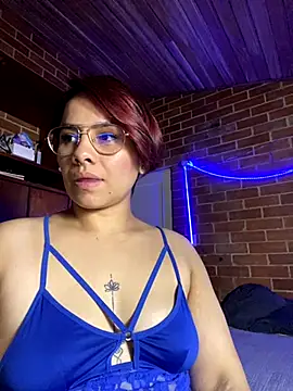 Snapshot of alejandra_prk26 chatting on 09-14-25, 01:50 alejandra prk26 online show from 09-14-25, 01:50
