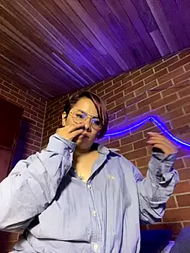 Snapshot of alejandra_prk26 chatting on 09-21-25, 02:06 alejandra prk26 online show from 09-21-25, 02:06
