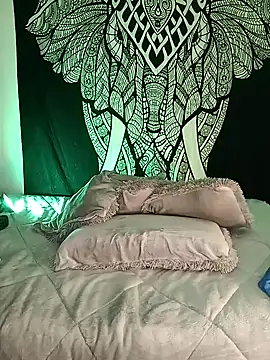 Enzo-wolf33 online show from 09-28-25, 11:34