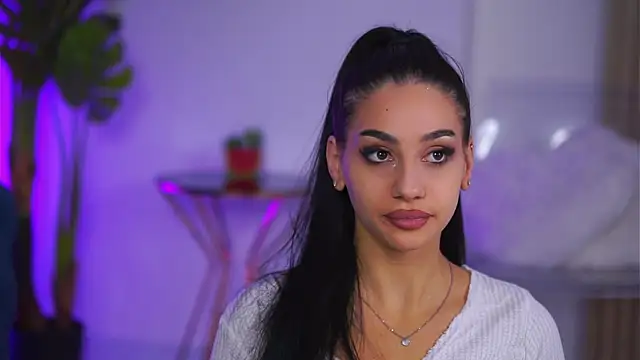 NinaSolenne online show from 12-03-25, 07:57