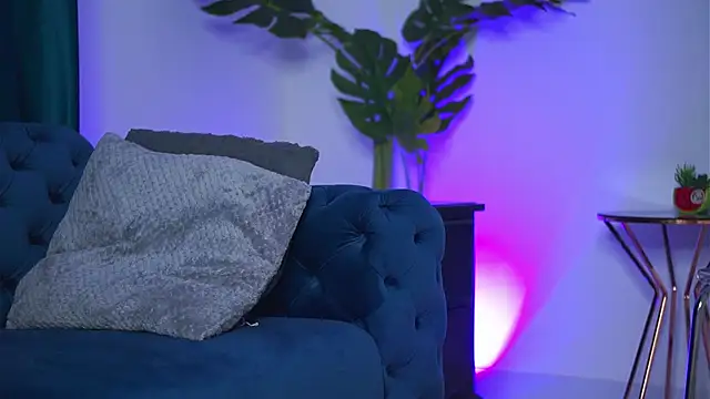 NinaSolenne online show from 03-04-26, 08:16