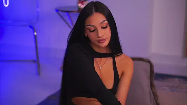 NinaSolenne online show from 12-17-25, 08:14