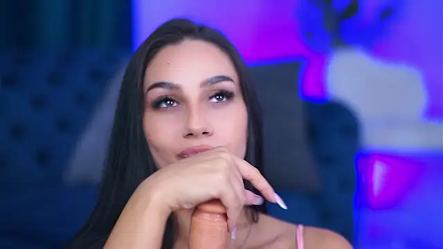 Snapshot of NinaSolenne chatting on 02-13-26, 11:49 NinaSolenne online show from 02-13-26, 11:49