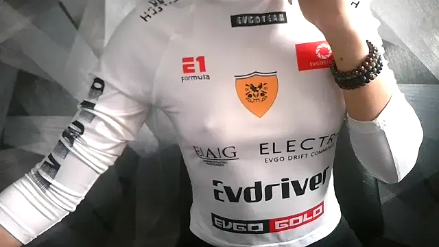 BritneyXKittensx online show from 11-17-25, 08:18