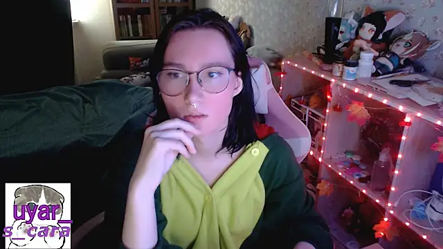 Snapshot of s_cara chatting on 10-11-25, 11:11 s cara online show from 10-11-25, 11:11