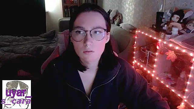 Snapshot of s_cara chatting on 10-18-25, 06:26 s cara online show from 10-18-25, 06:26