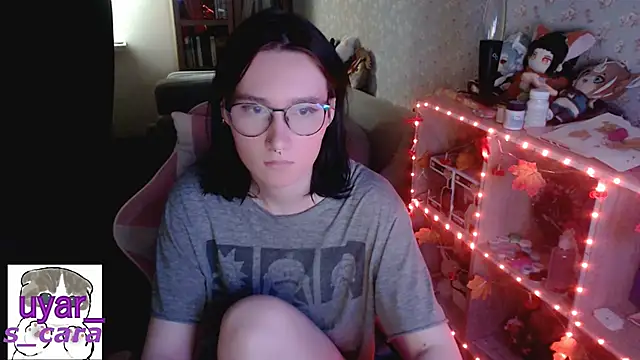 Snapshot of s_cara chatting on 10-09-25, 12:28 s cara online show from 10-09-25, 12:28