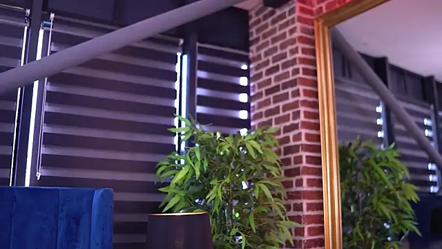 MillaSerene online show from 10-10-25, 06:36