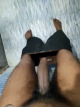 Snapshot of sexy_boy_47 chatting on 11-23-25, 03:33 sexy boy 47 online show from 11-23-25, 03:33